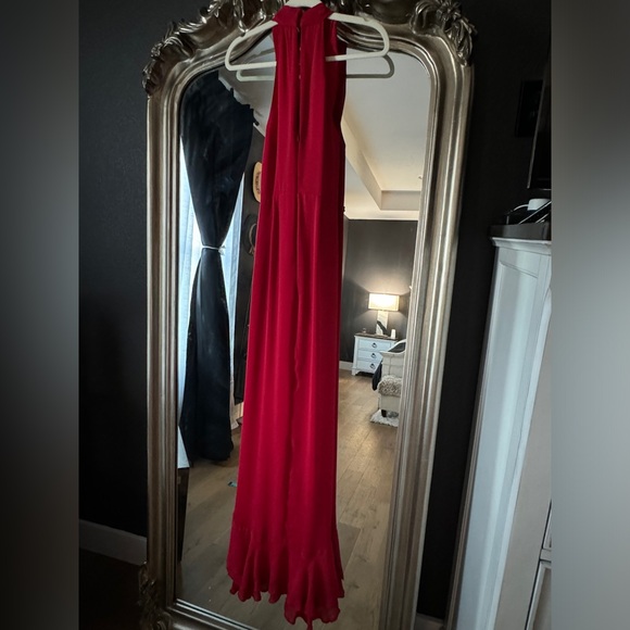Slate and Willow Flowy Red Formal High Slit V-Neck Dress 0 Long - Picture 2 of 12